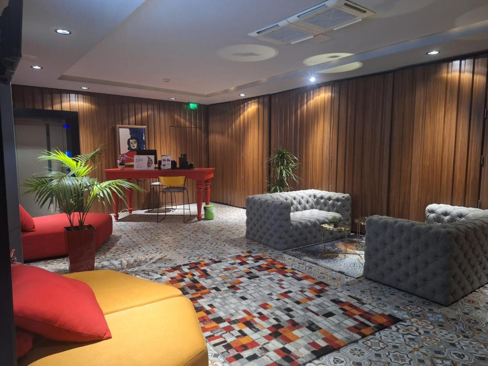 Next Door Park Hotel Skopje Luaran gambar