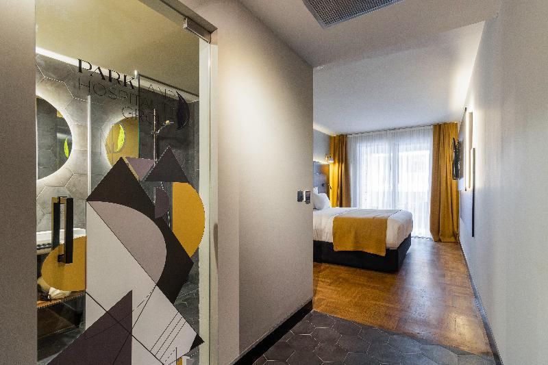 Next Door Park Hotel Skopje Luaran gambar